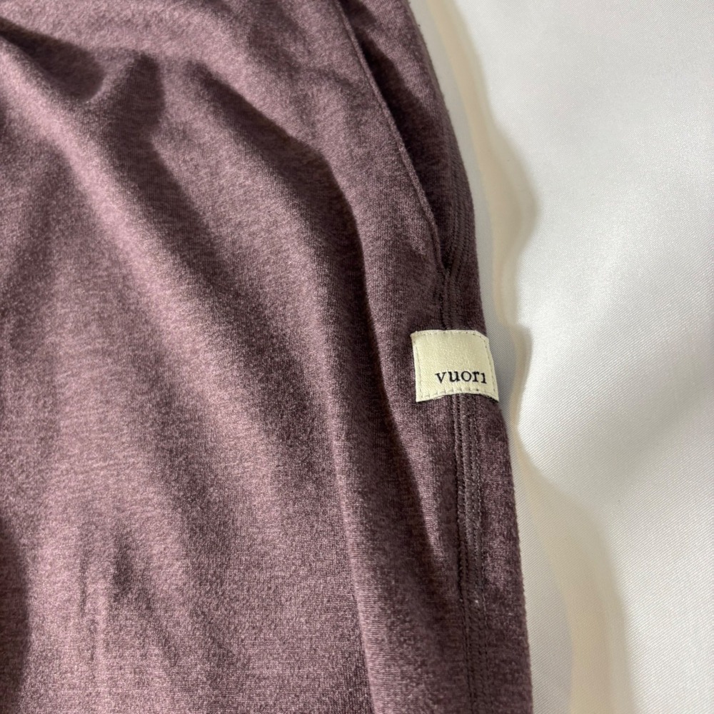 Vuori Performance Jogger Mahogany Heather Purple DreamKnit Pants Womens XL VW303 - Picture 3 of 5